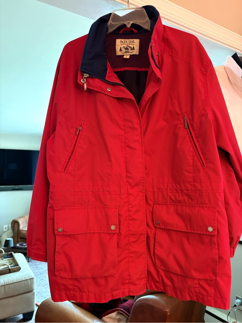 Vintage - PACIFIC TRAIL - Women's Red Lightweight Jacket